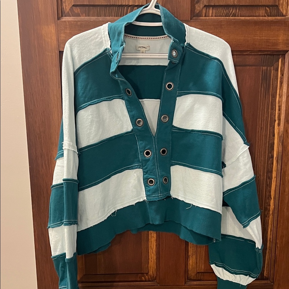 Pilcro NWOT Teal and pale blue Knit PULL OVER - Picture 2 of 11